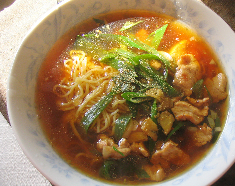肉湯麺